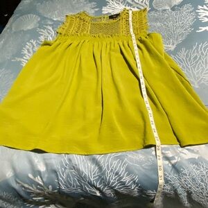 Rains Olive Green Sleeveless Blouse